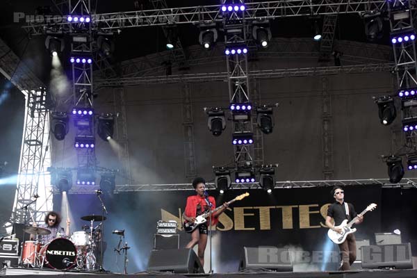 NOISETTES - 2009-08-29 - SAINT CLOUD - Domaine National - Grande Scene - 